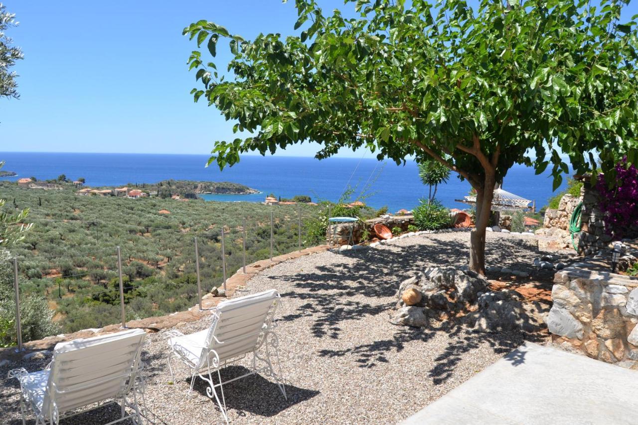 Athina'S Stone House In Kardamyli Villa Exterior foto