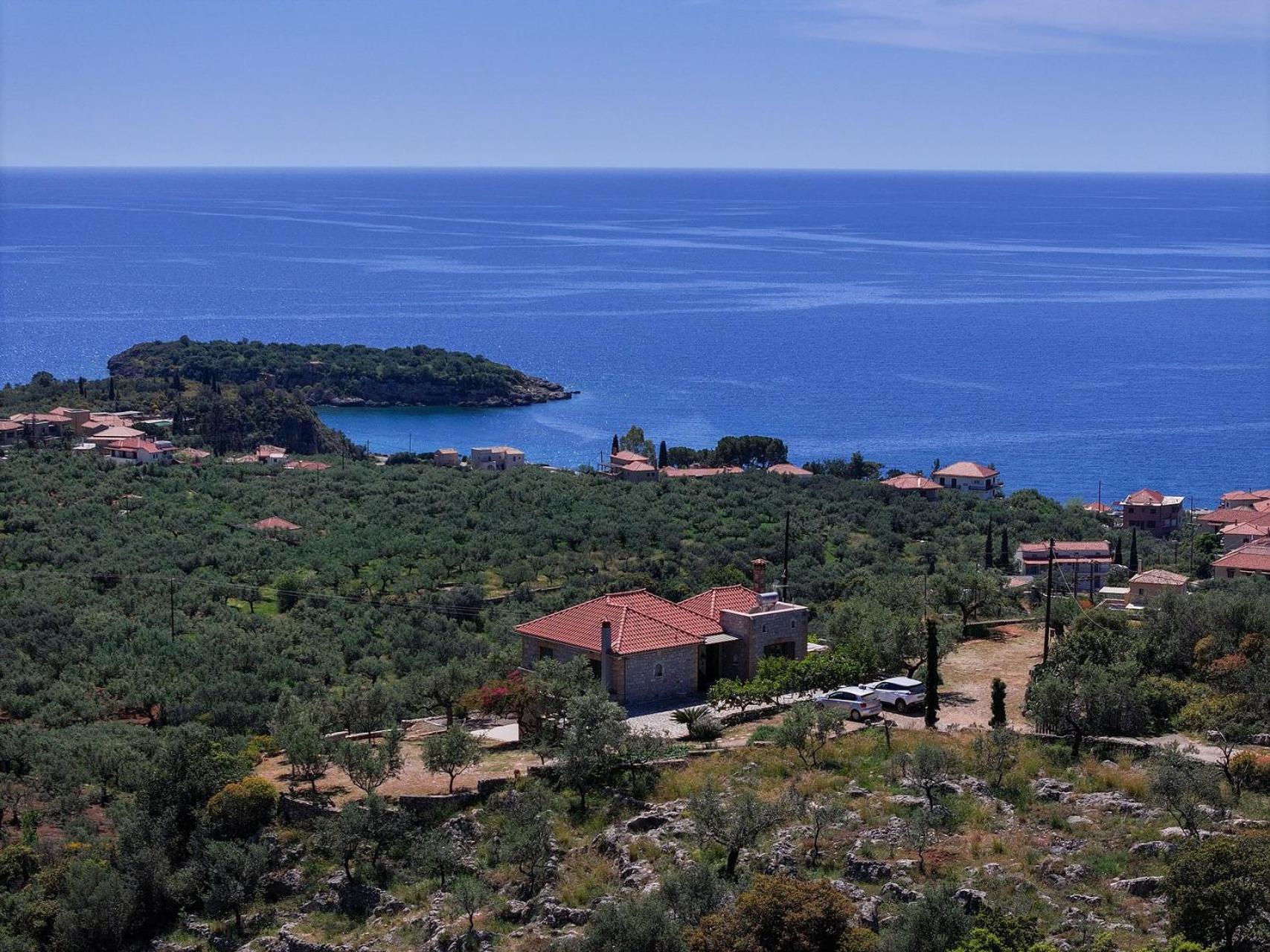 Athina'S Stone House In Kardamyli Villa Exterior foto