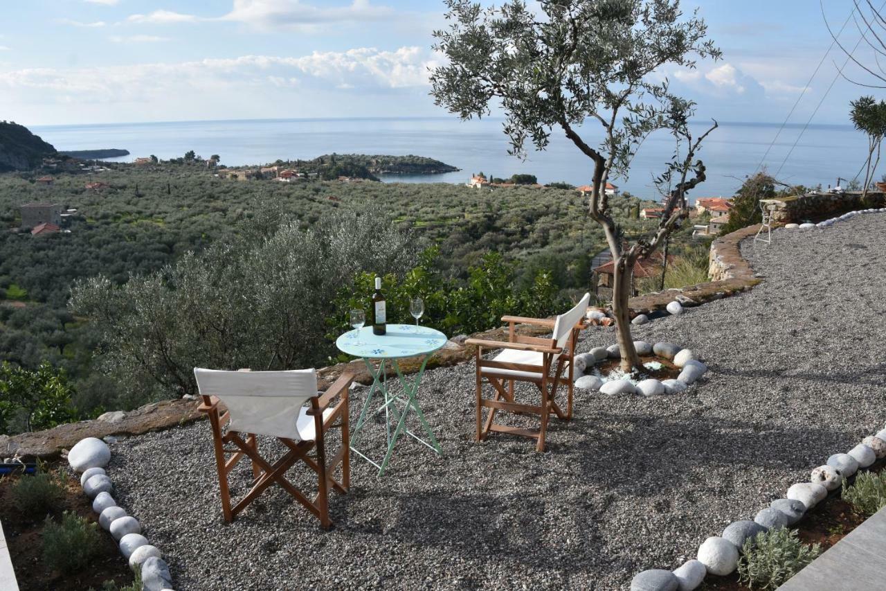 Athina'S Stone House In Kardamyli Villa Exterior foto