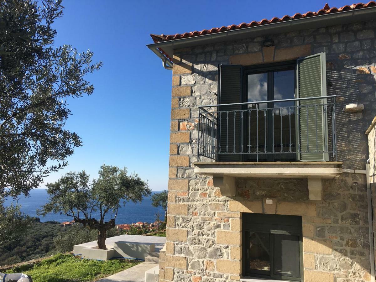 Athina'S Stone House In Kardamyli Villa Exterior foto
