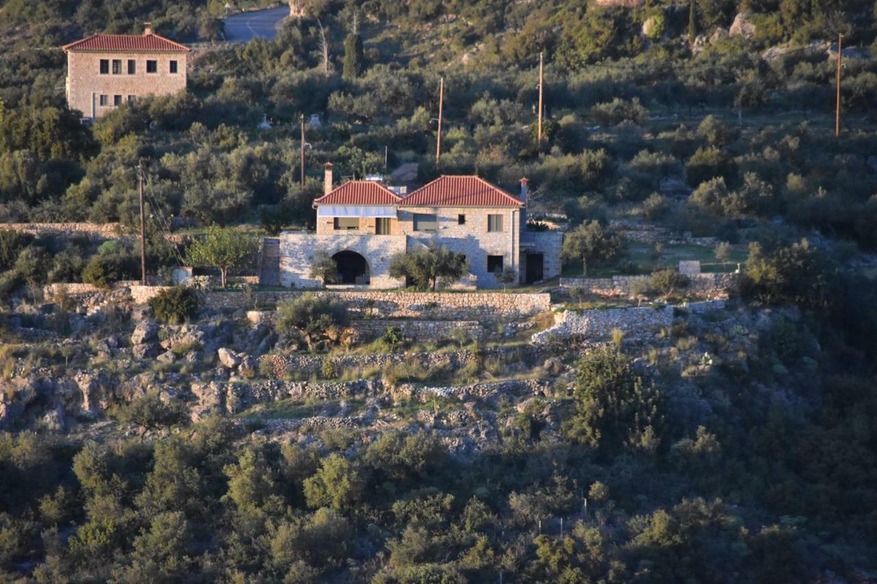 Athina'S Stone House In Kardamyli Villa Exterior foto