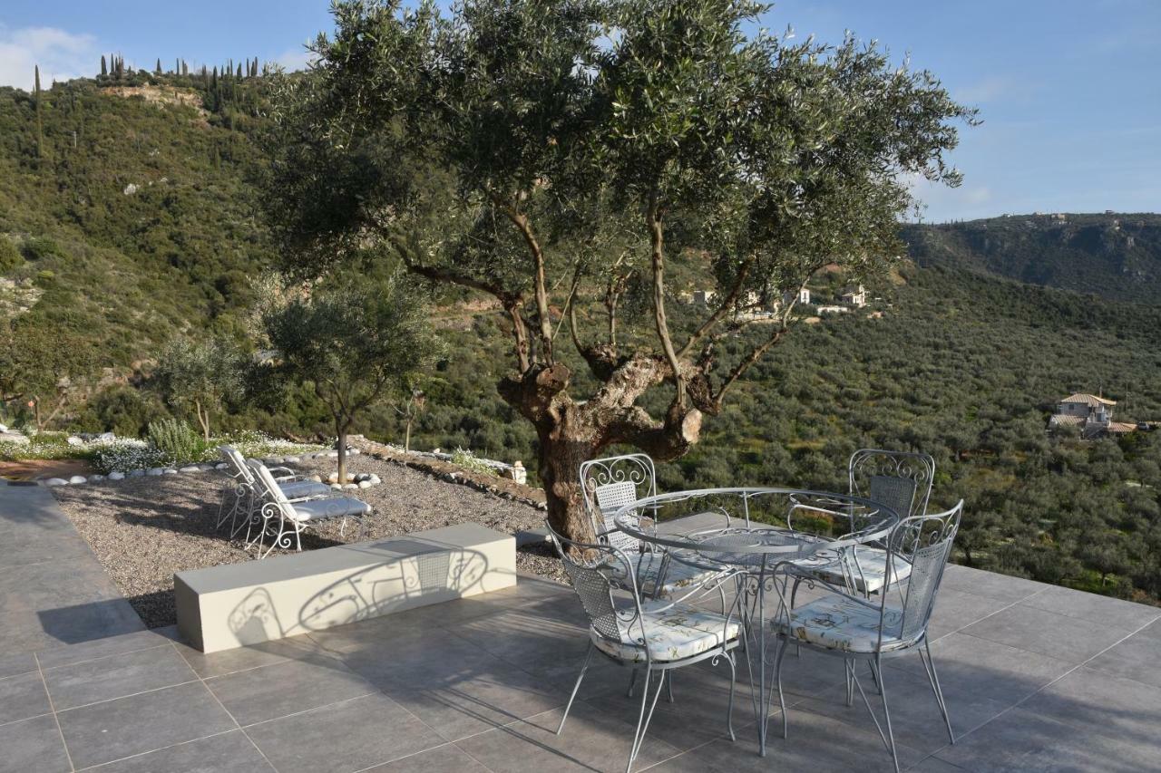 Athina'S Stone House In Kardamyli Villa Exterior foto